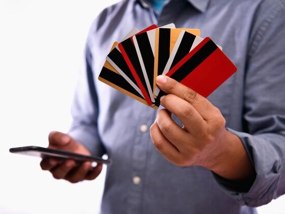 Najlepsze strategie kolekcjonowania kart CS:GO w 2026: Kompletny przewodnik inwestora